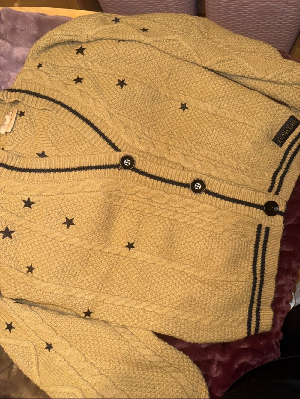 Taylor Swift FearleSS TV Cable Knit Star Cardigan Sweater